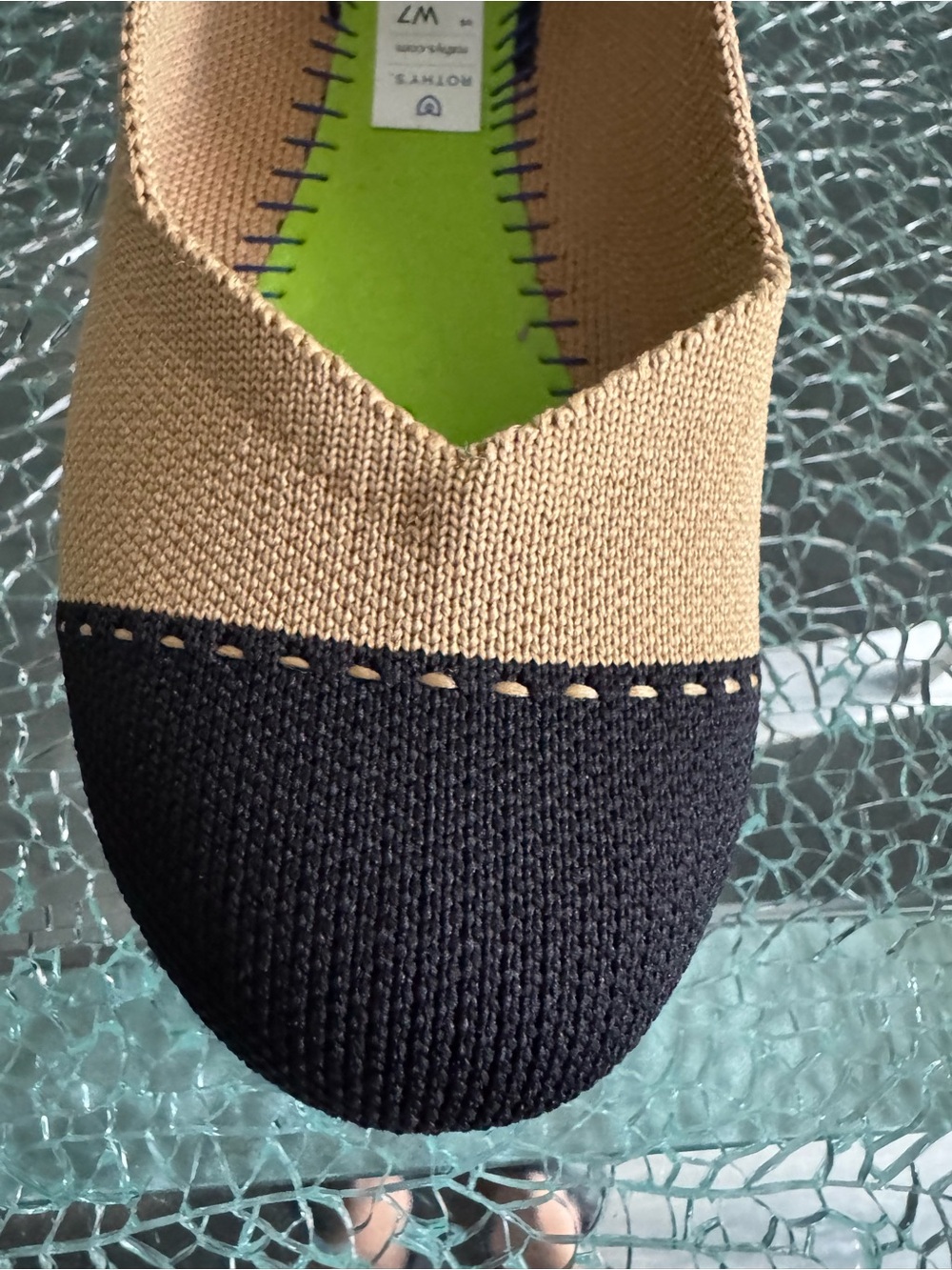 Rothy’s two-Tone Knit Ballet Flats - Black & Tan 7 - Picture 7 of 7
